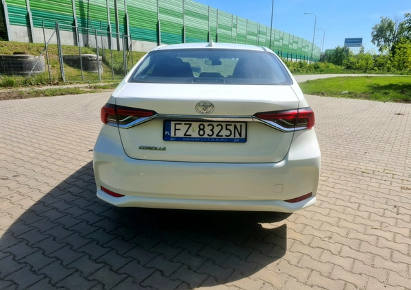 Toyota Corolla cena 69900 przebieg: 77300, rok produkcji 2020 z Warszawa małe 67